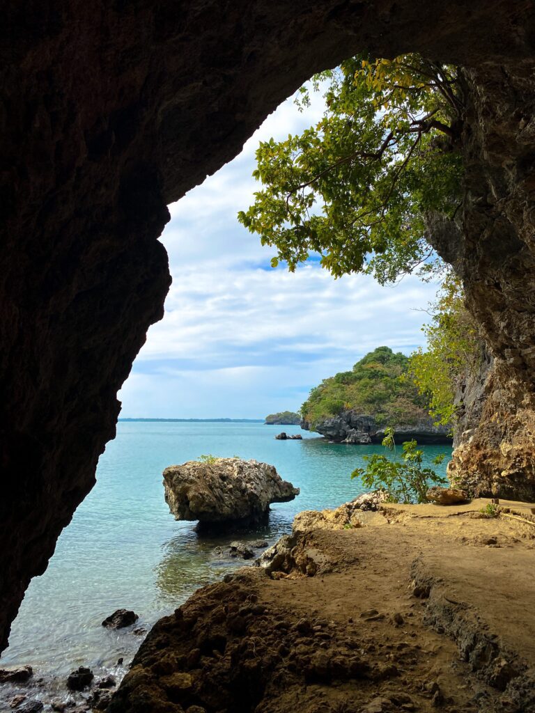 The alcove on Cuenca cave island