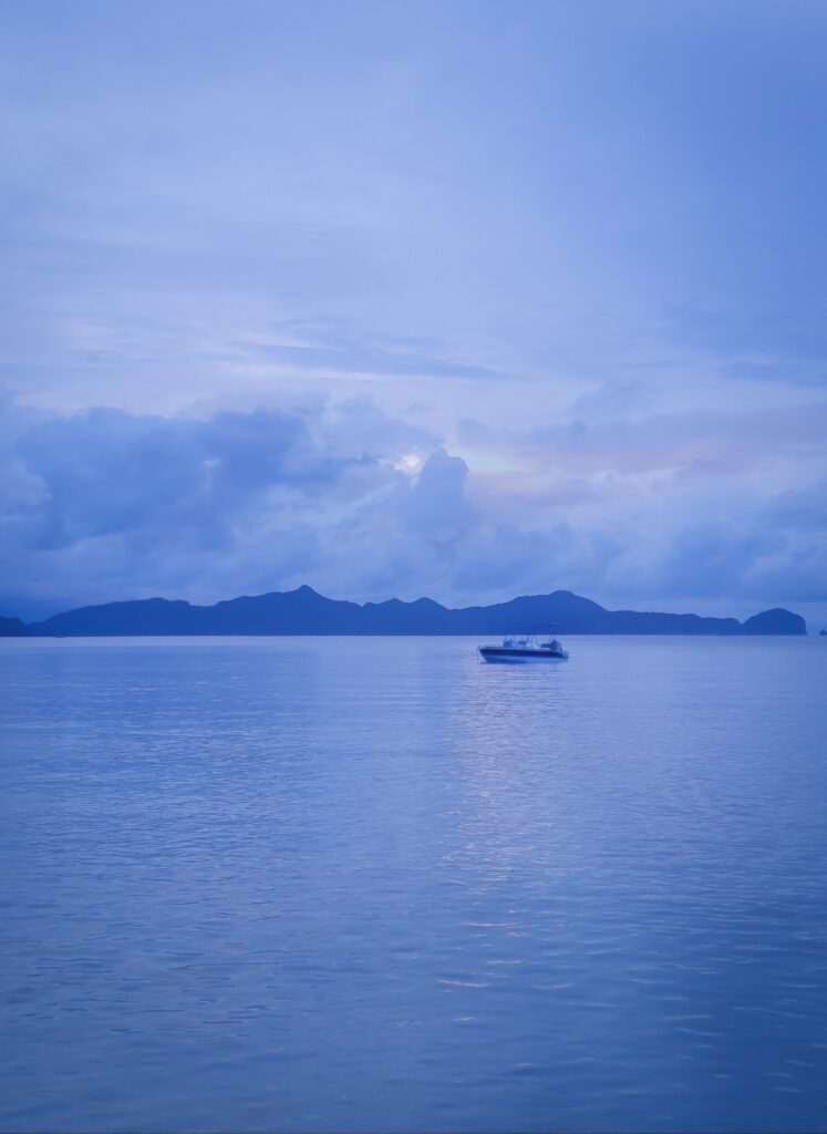 El Nido Best Sunset, Marimegmeg Beach