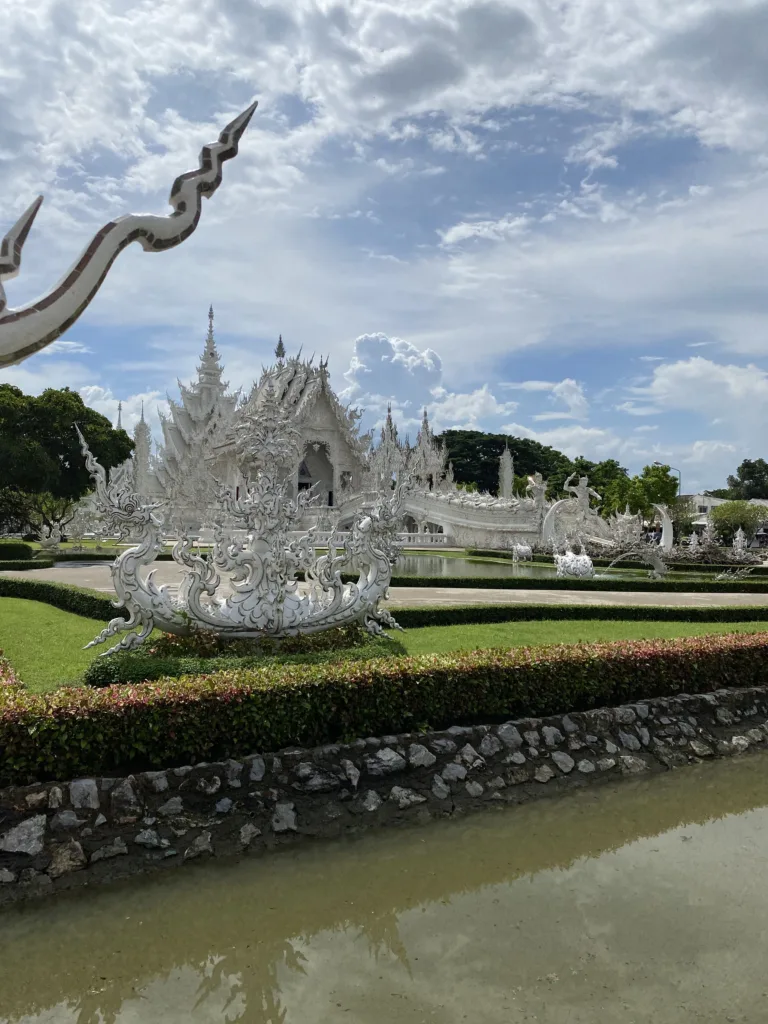 Facts and Symbolisms of the White Temple, Wat Rong Khun