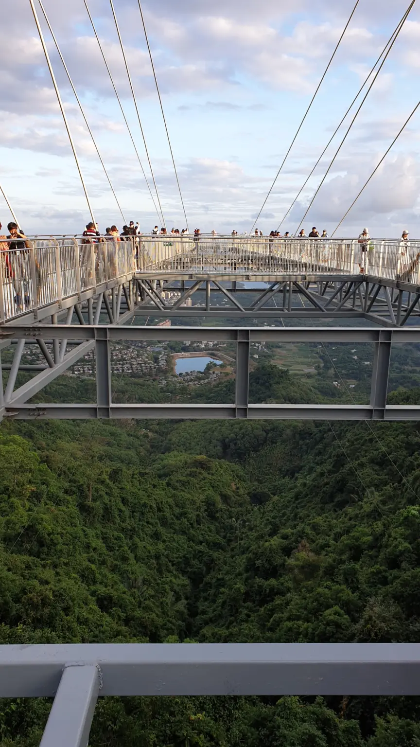 Suspended Bridge in Yalong Park