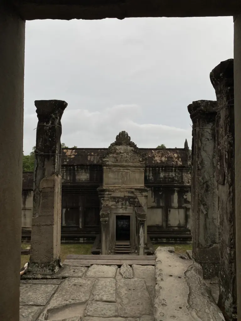 Angkor Wat Ancient Ruins Column