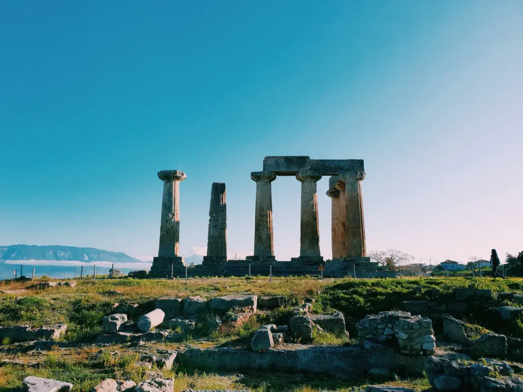 Delphi Travel Guide