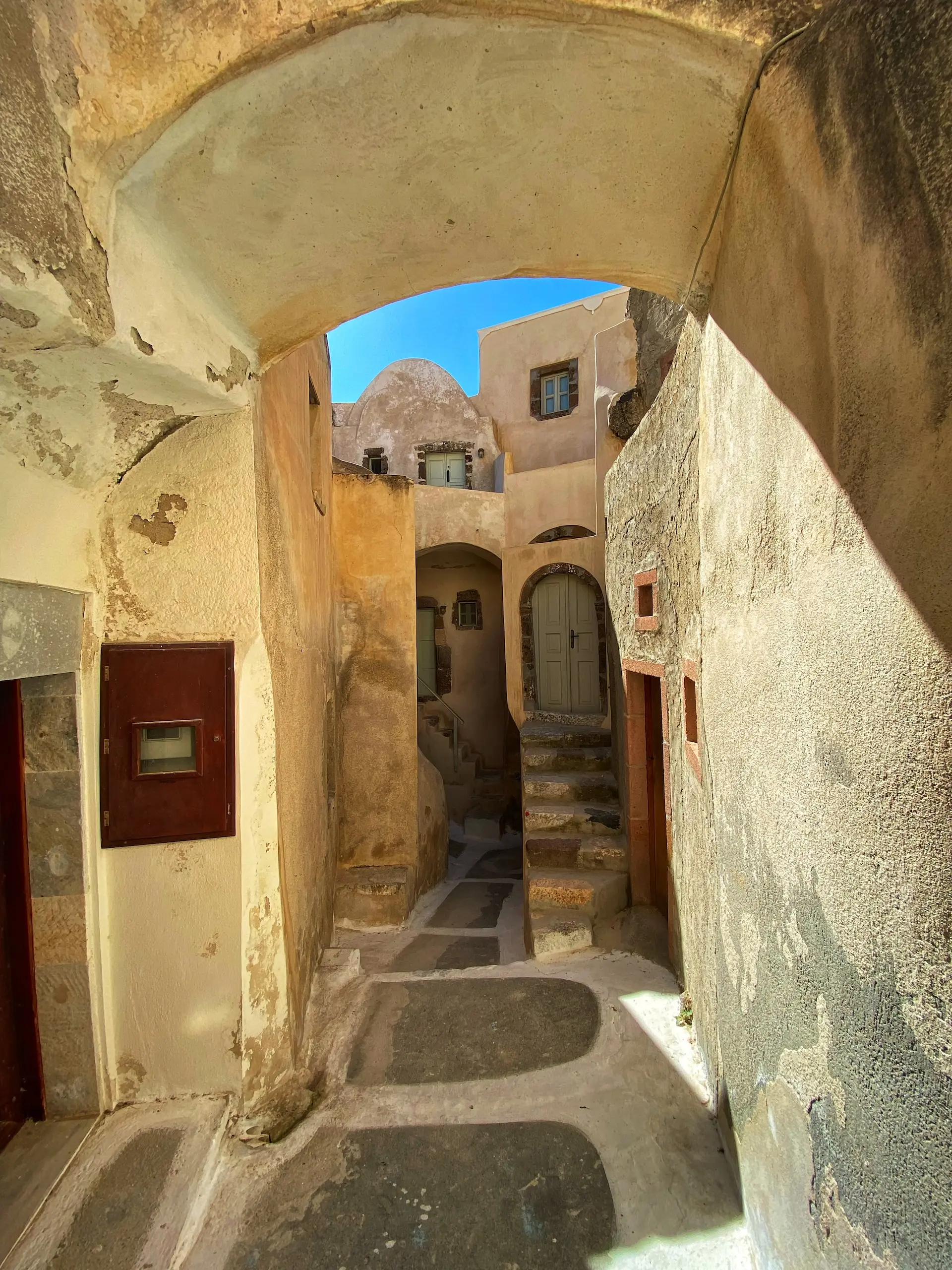 Emporio Travel Guide