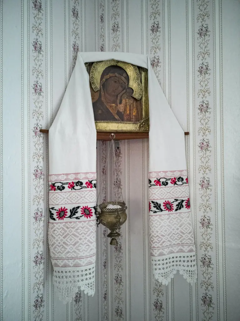 Greek vs Russian Orthodox