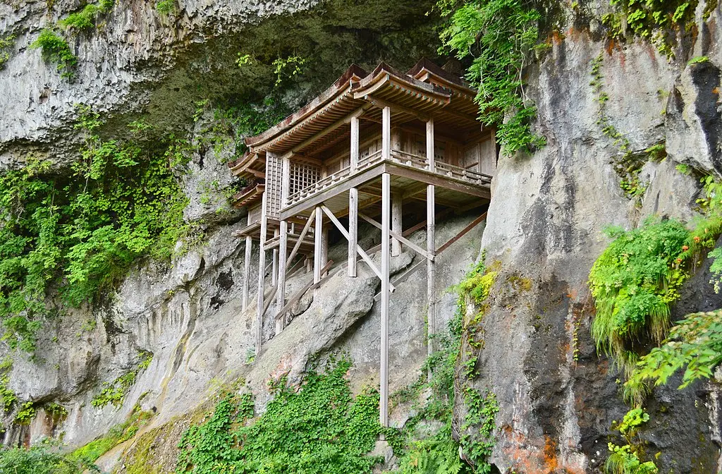 Mitosukan Sanbutsu Temple
