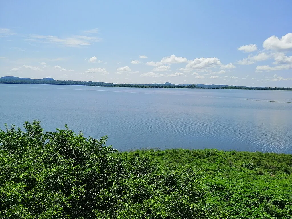 Habarana Lake